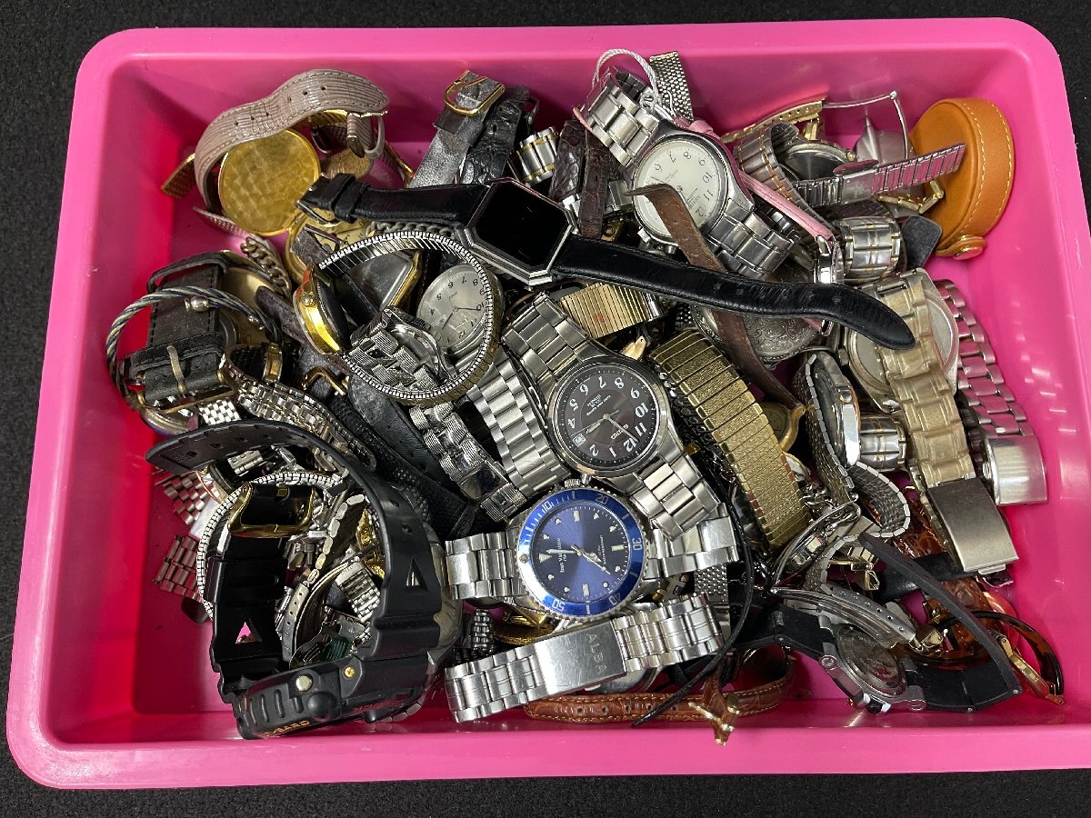 SM0605-39I　ゆうパック着払い　メンズ/レディース 腕時計 懐中時計　色々まとめて 約3.35kg セイコー/カシオ等 　ジャンク時計　部品取り_画像1