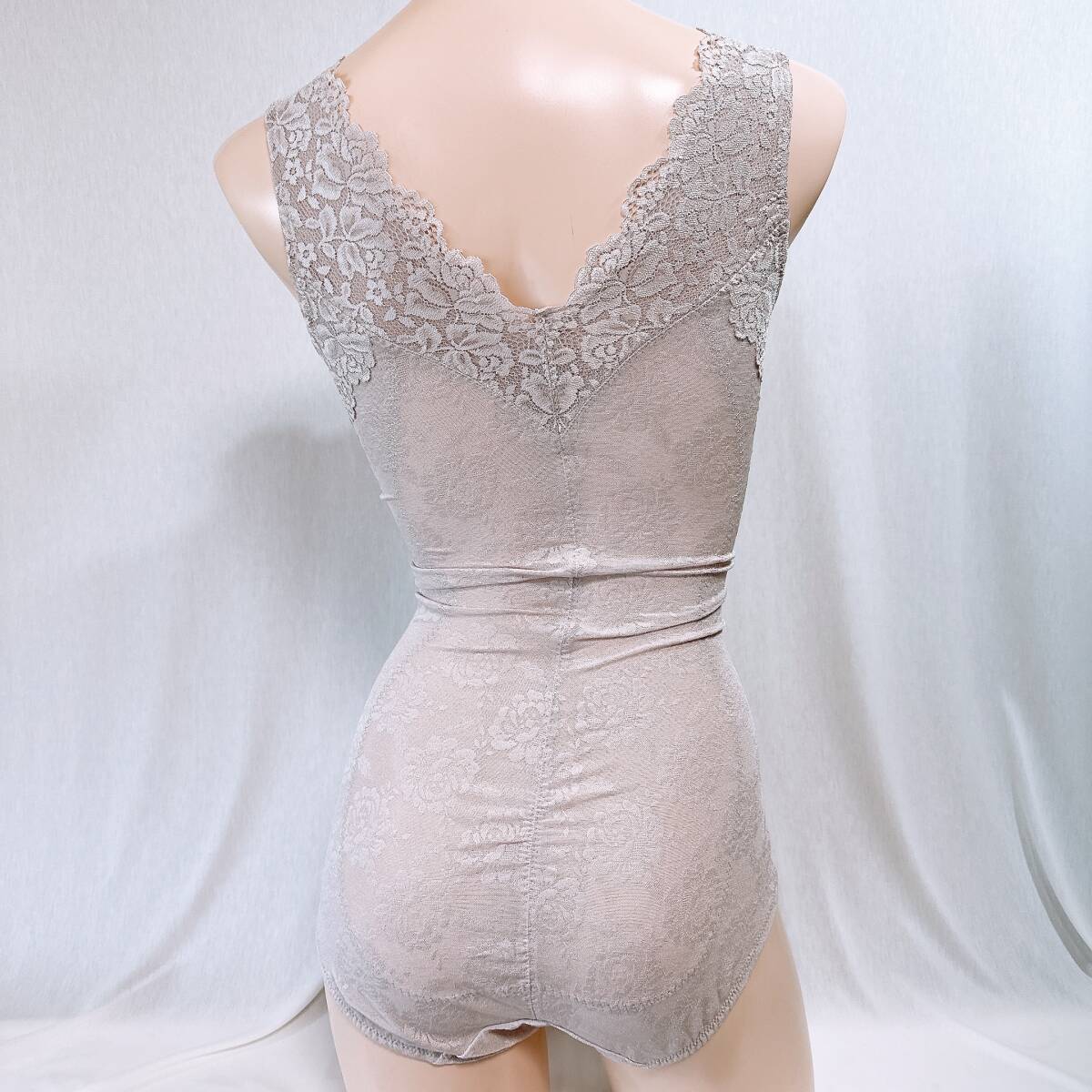 6* high class * body suit *C85LL wire entering 