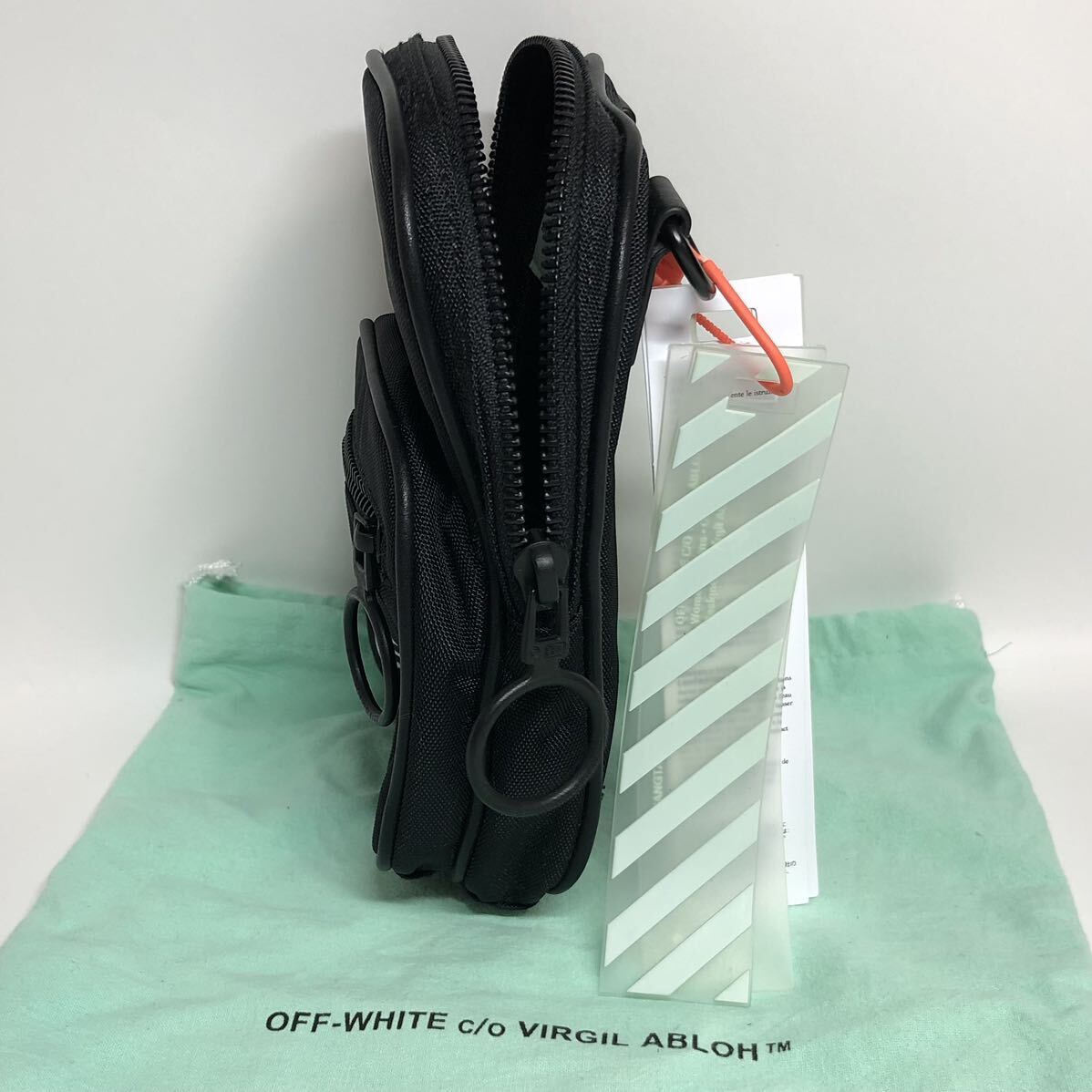 訳あり未使用★off-white オフホワイト ポーチ_画像2