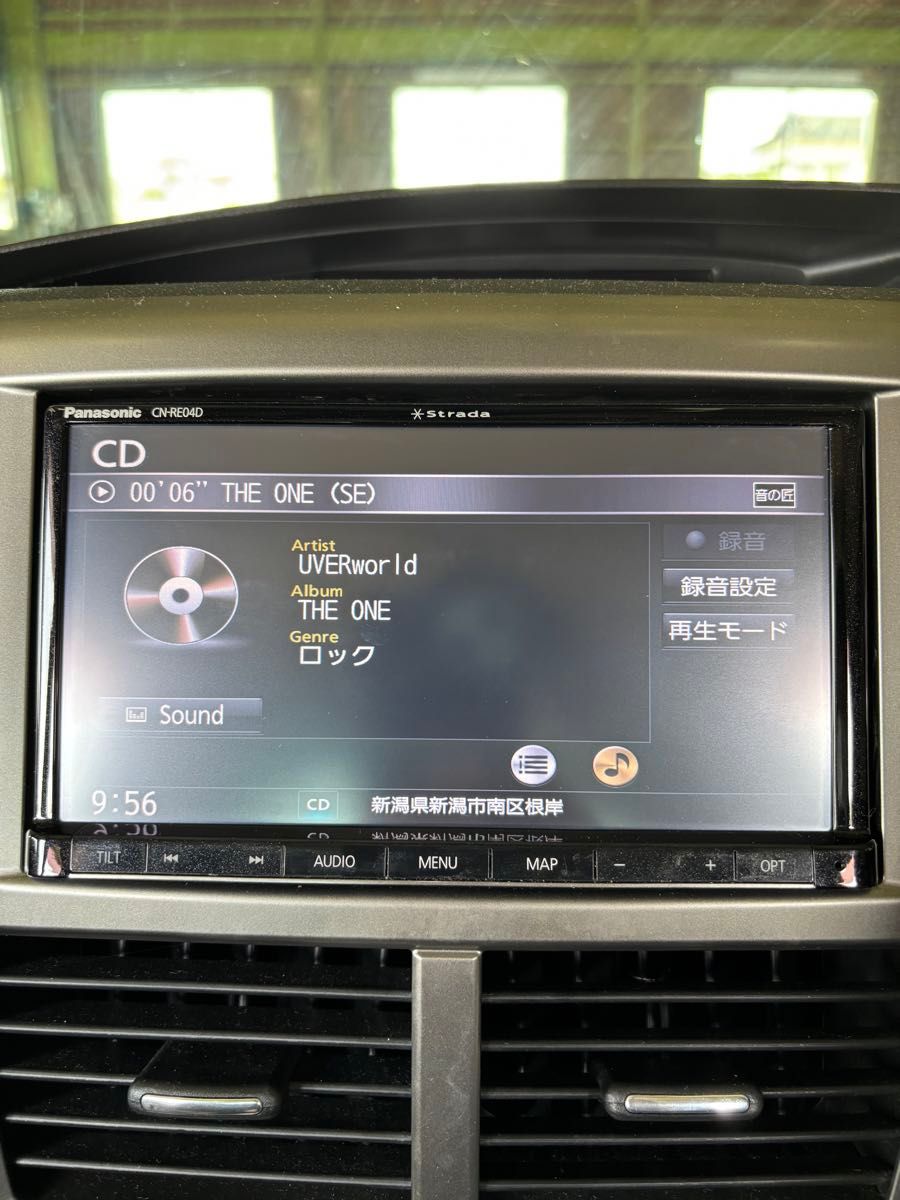 パナソニック　ストラーダ　ナビ　フルセグ　CN-RE04D USBケーブル付き　地図データ2017年