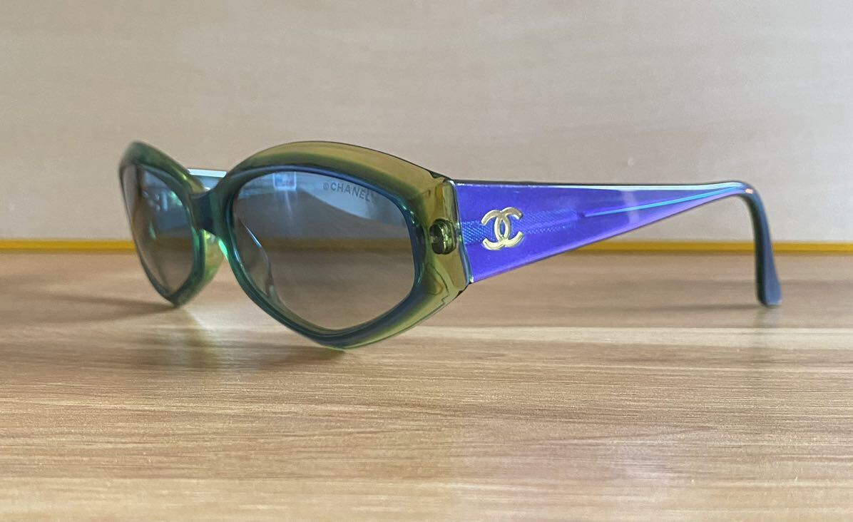 CHANEL Chanel sunglasses I wear glasses here Mark green 54*17 5021 Gold metal fittings [ used ]