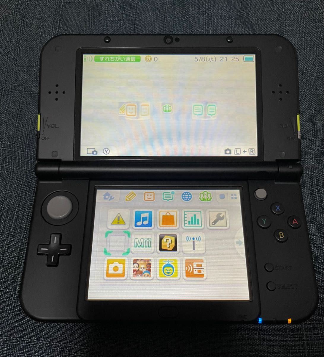 Newニンテンドー3DSLL ライム ブラック 3DSLL 任天堂　3DSソフトおまけ付き