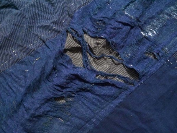 【KIRUKIRU】襤褸 200×155cm アンティーク 生地 パッチワーク 時代裂 古布 古裂 らんる ぼろ 綿 藍染め_画像2