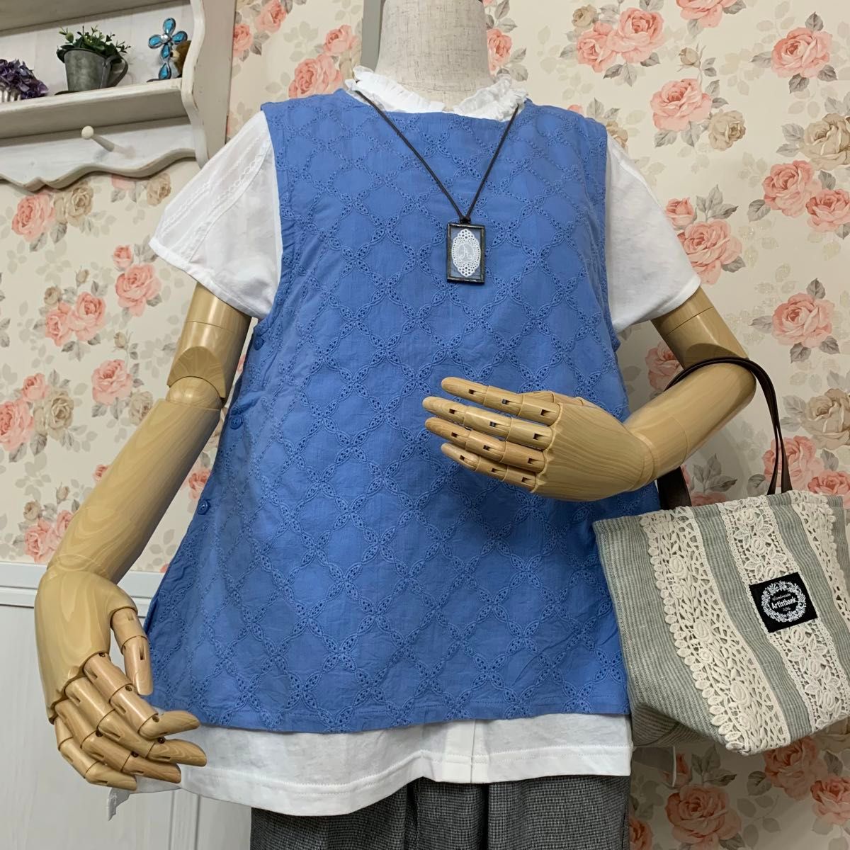 【激烈】新品 刺繍 レース生地 ブルー ロング ベスト ジレ コットン 綿 ナチュラル 可愛い 良品 激安 値下げ中 体型カバー