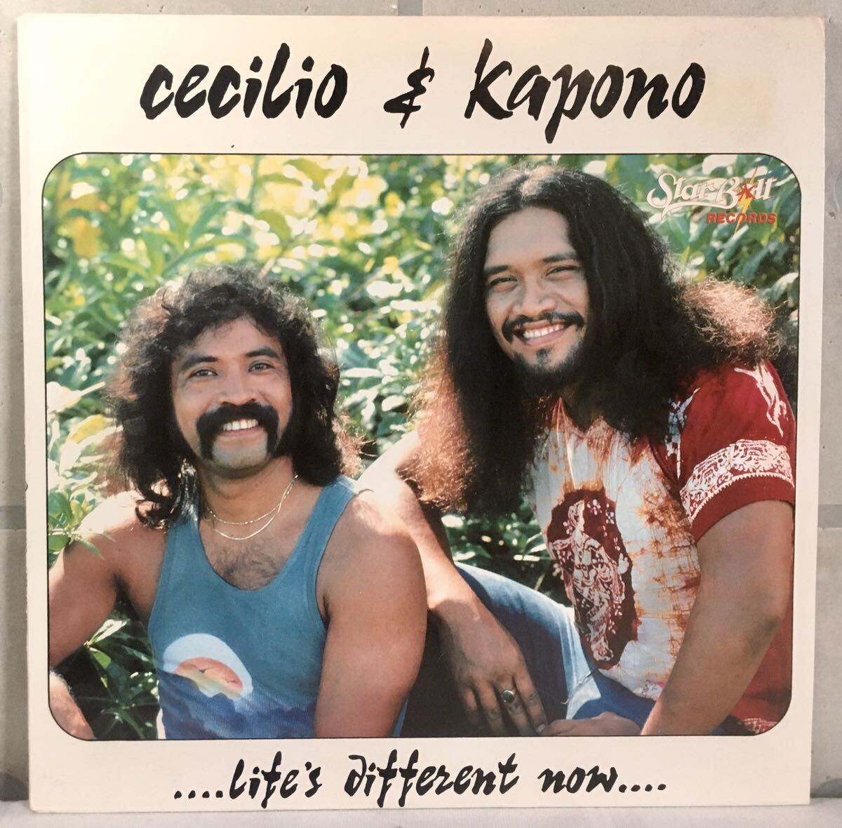 美盤 US LP / Cecilio & Kapono - Life’s Different Now (SLP-0001) / トロピカル・ハワイアン AOR Soul R&B Soft Rock_画像1