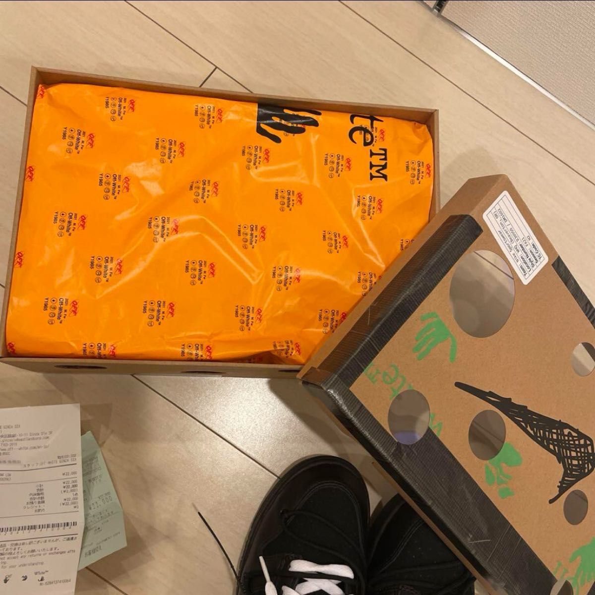 超希少 Instagramリポスト当選品 オフホワイトダンク 50/50 黒 超希少 Instagramリポスト当選品 オフホワイトダンク 50/50 黒