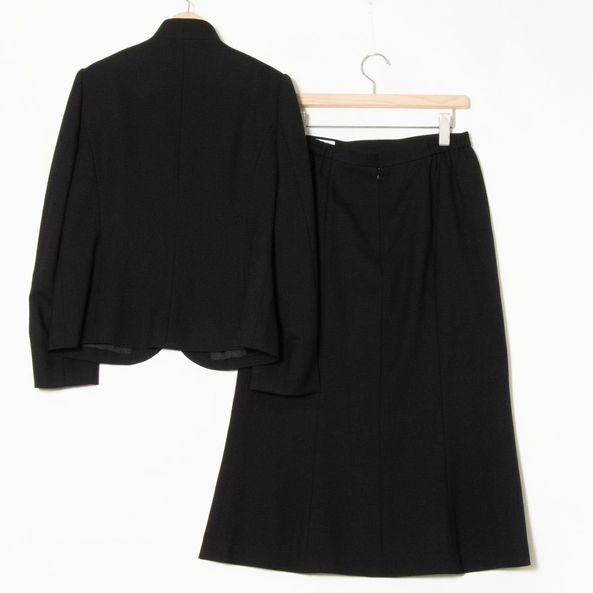 [1 jpy start ]Chloe FORMAL Chloe black formal setup jacket mi leak height skirt wool 100% mourning dress . clothes black 13AR