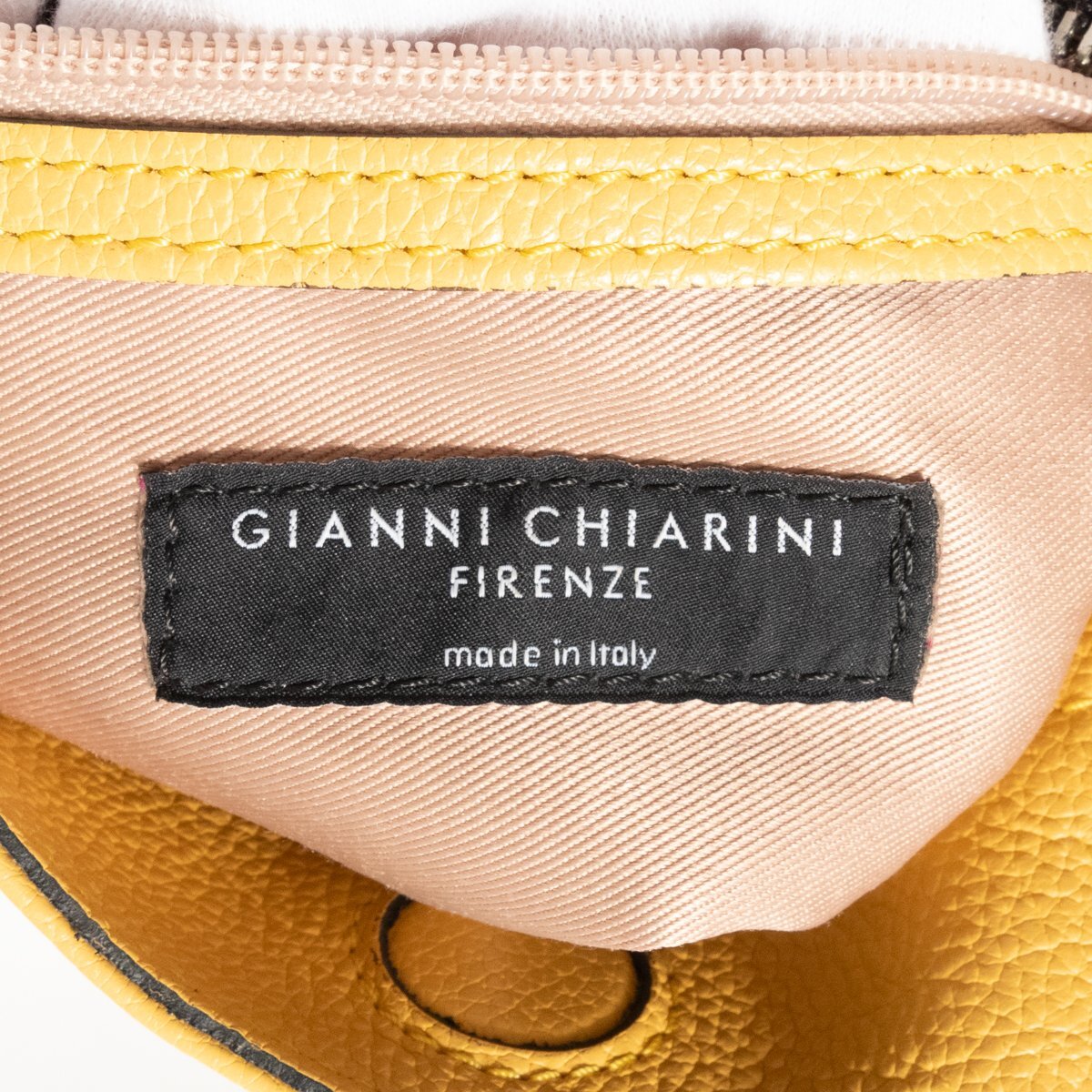 GIANNI CHIARINI ジャンニキアリーニ トートバッグ 肩掛けかばん 鞄 黄色 イエロー レザー シンプル 無地 カジュアル お洒落 レディース_画像10