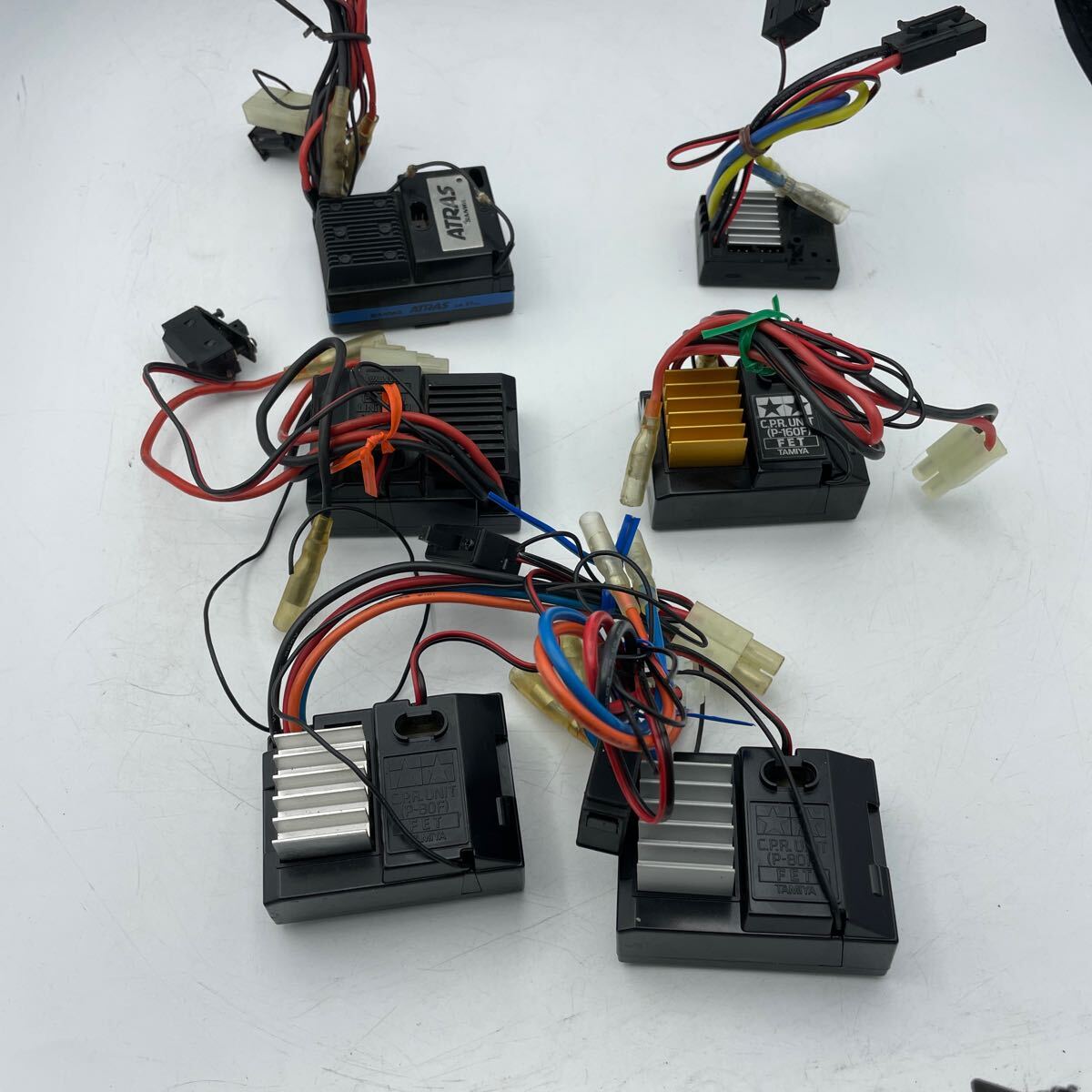 ラジコン アンプ付き受信機  計6個 動作未確認の画像1