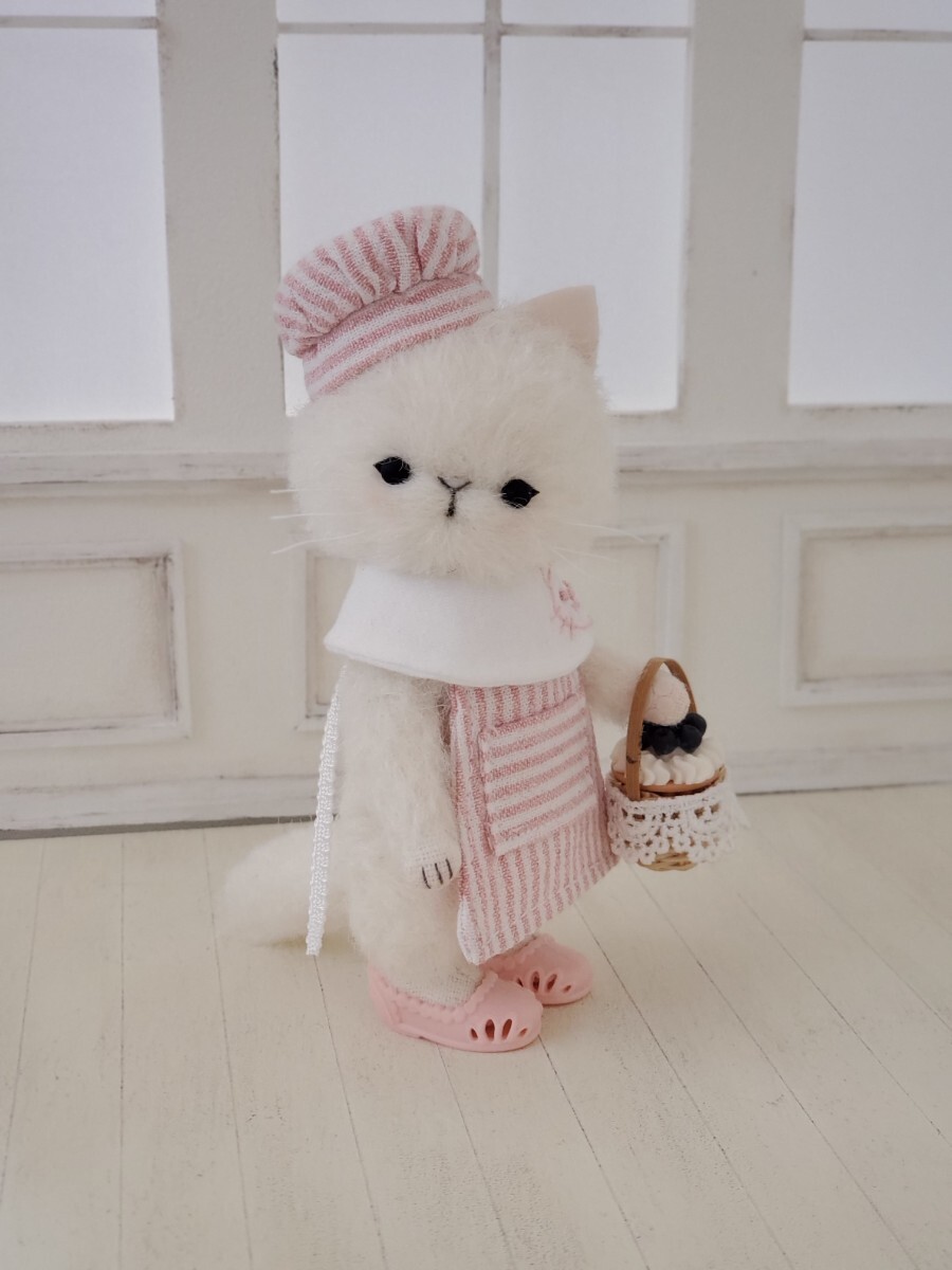 NYA-NYA bear*　しろねこ　10センチ　 ぬいぐるみ　ミニチュア　テディベア　ハンドメイド_画像1