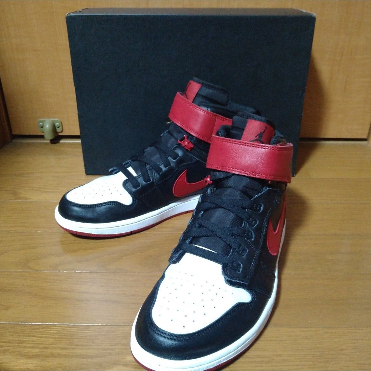 【中古美品 希少】NIKE AIR JORDAN 1 HIGH FLYEASE "Black/Gym Red"