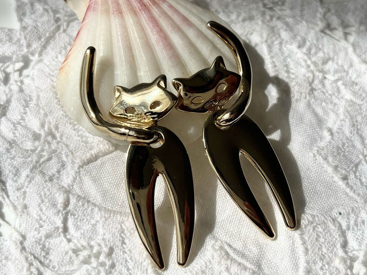 ヴィンテージ ** キャットモチーフの美しいイヤリング vintage earrings_画像1