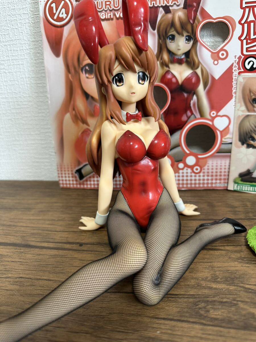 1/4朝比奈みくるバニーver 1/8小牧姉妹　ワンダーウーマン胸像貯金箱セット_画像2