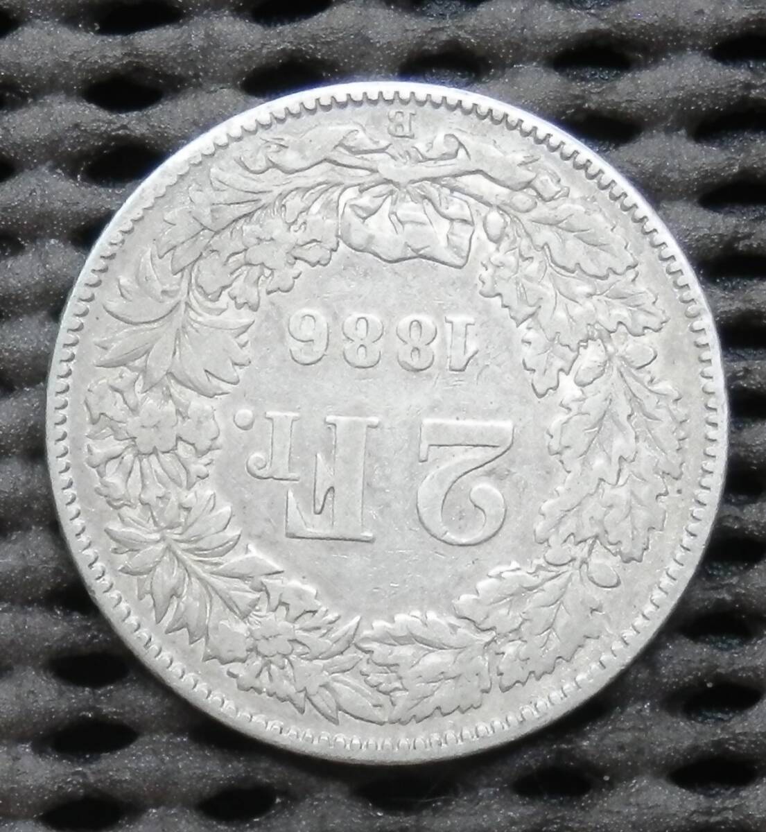 スイス　２F銀貨　1886年　9.80ｇ　27.1㎜×1.9㎜_画像2