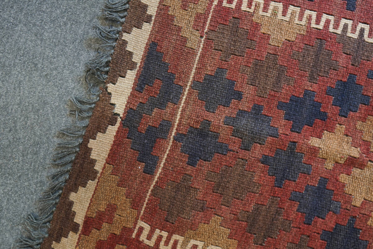 100×82㎝ 【アフガニスタン手織りキリム】トライバルラグ 手織り 絨毯
