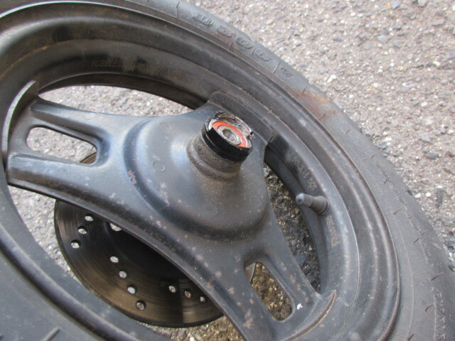  address V125G front wheel 