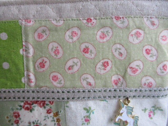  hand made * a bit largish passbook pouch + cotton cotton flax etc. various * patch * 4!