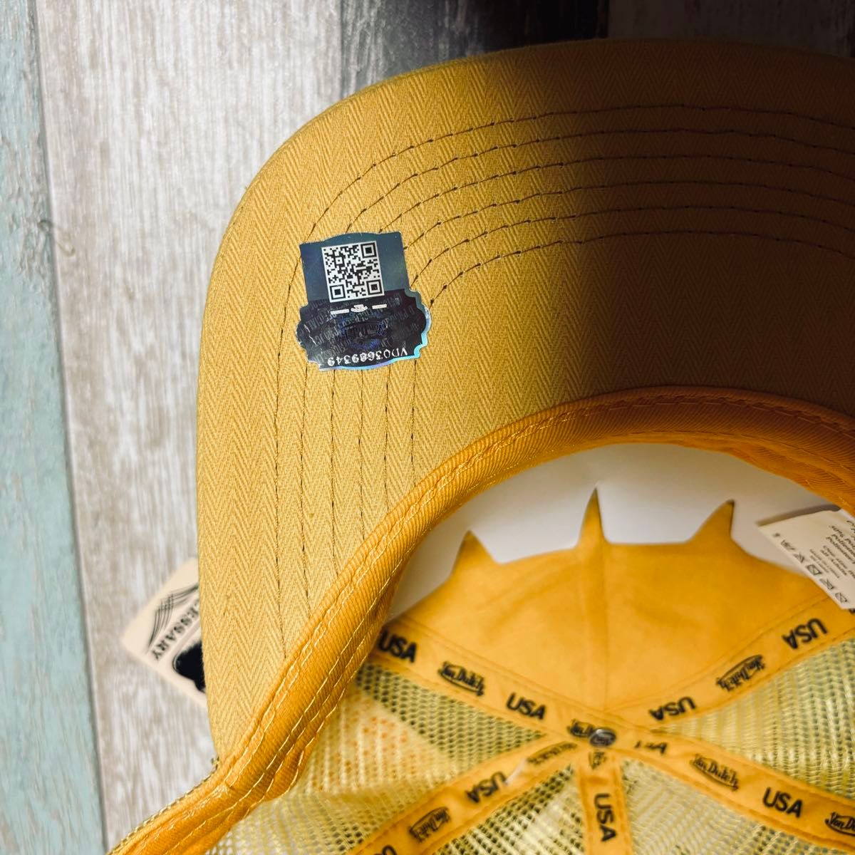 新品)Von Dutch(ボンダッチ)ロゴ刺繍 メッシュキャップ 新品)Von Dutch(ボンダッチ)ロゴ刺繍 メッシュキャップ
