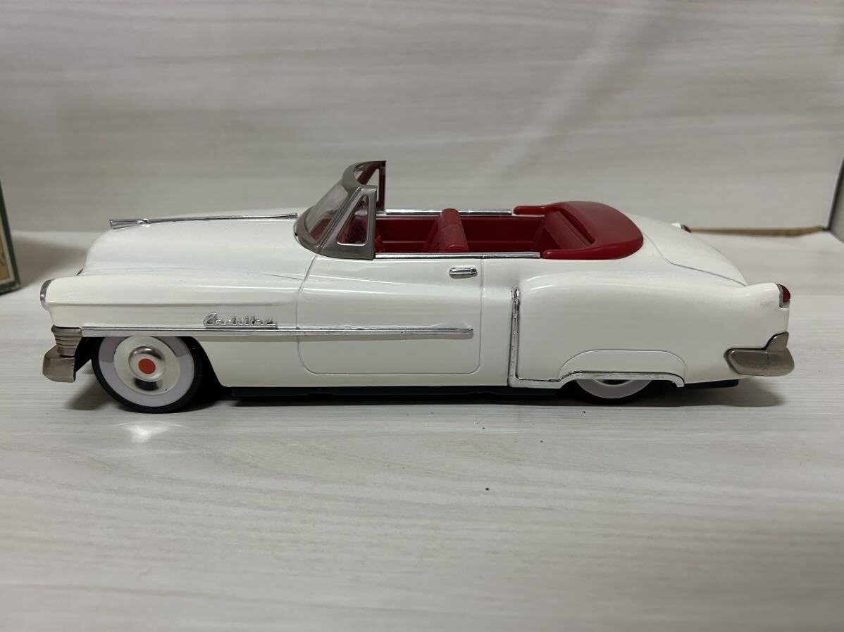 ★S157 【美品/希少品】フィフティーズ 50's キャデラックセダン 1950 ブリキ ミニカー Cadillac sedan Type1950 白 ホワイト_画像3