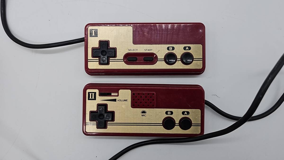 K738★ Nintendo 任天堂 ファミリーコンピューター ファミコン 本体 ACアダプター RFスイッチ FC HVC-001 ゲーム機 ニンテンドー の画像7