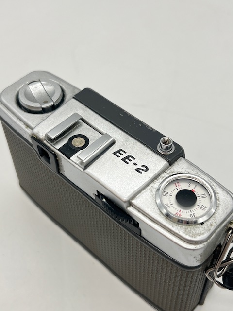 K1618B■ OLYMPUS PEN EE-2 オリンパス コンパクト フィルムカメラ レンズ D.Zuiko 3.5 28mm レンジファインダー レトロ　ビンテージ ■_画像3