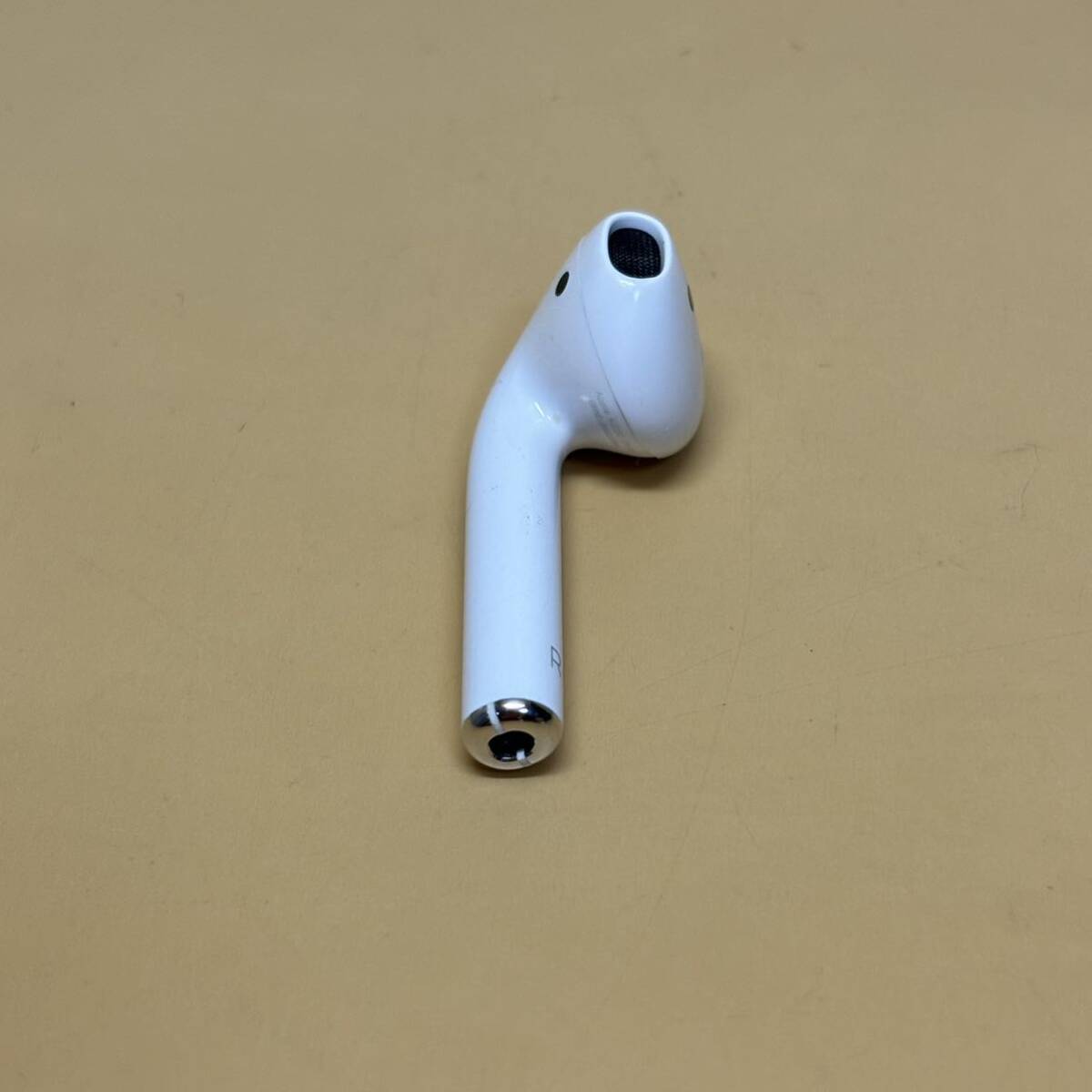 AirPods エアーポッズ 第2世代 A2032 右耳のみ Apple ①_画像2