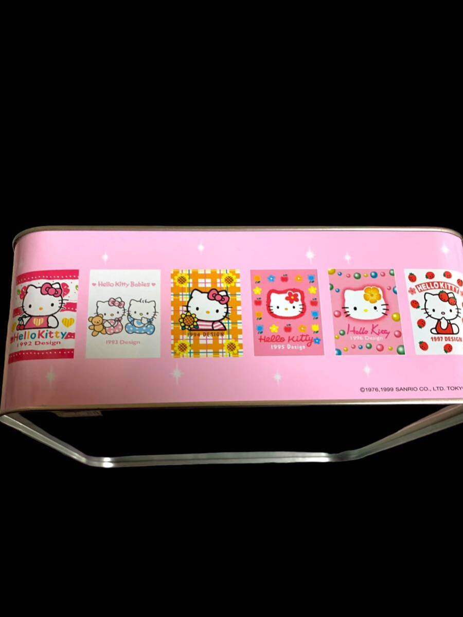 当時物 レトロ 希少 入手困難　Hello Kitty ハローキティ　25th 限定　空き缶 箱 BOX ボックス　小物入れ　サンリオ 1999年 歴代 年代_画像3