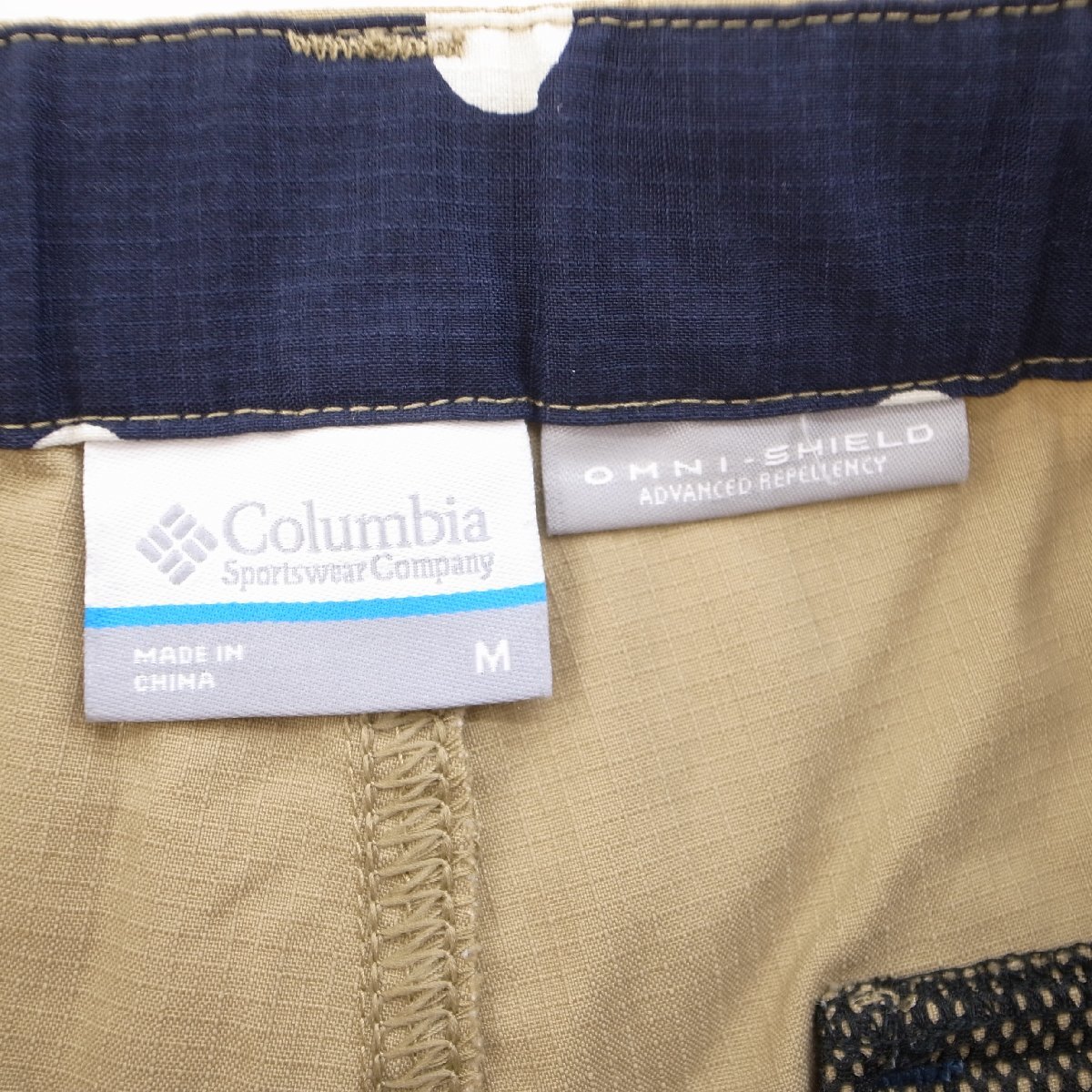 5389【本物保証】 Columbia コロンビア ナイロン ショートパンツ Mサイズ ベージュ系 美品_画像8
