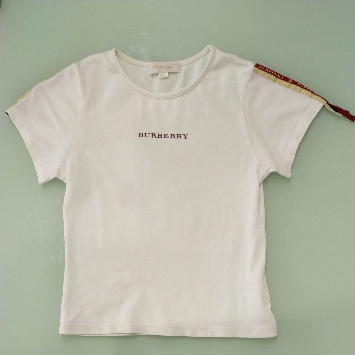 BURBERRY　Ｔシャツ　110㌢　女の子　バーバリー