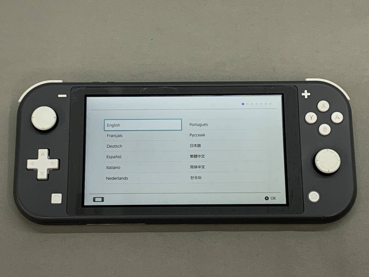 56-y13755-60s Nintendo switch light gray junk 