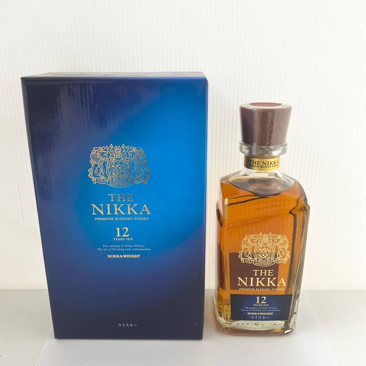 15958/【未開栓】THE NIKKA 12YEAR OLD PREMIUM BLENDED WHISKY ザ・ニッカ 12年 ウイスキー 700ml 43% 洋酒 箱付きの画像1