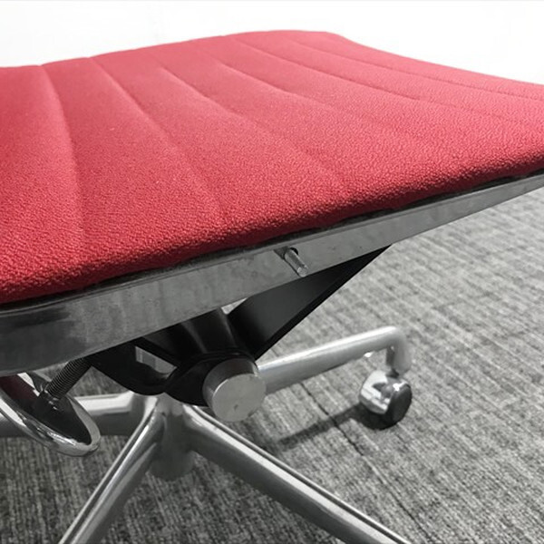 イームズアルミナムグループチェア EA337VDL9207 HermanMiller ハーマンミラー 中古 IO-865230B_画像5