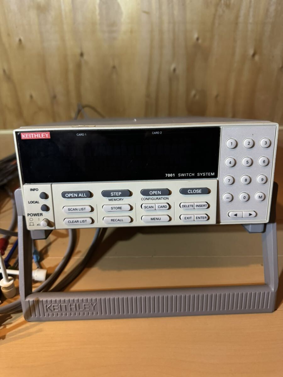 KEITHLEY ケースレイ スイッチシステム 7001 7011-S 7011-C ケーブル 動作未確認 現状品 スイッチコントロールシステム _画像2