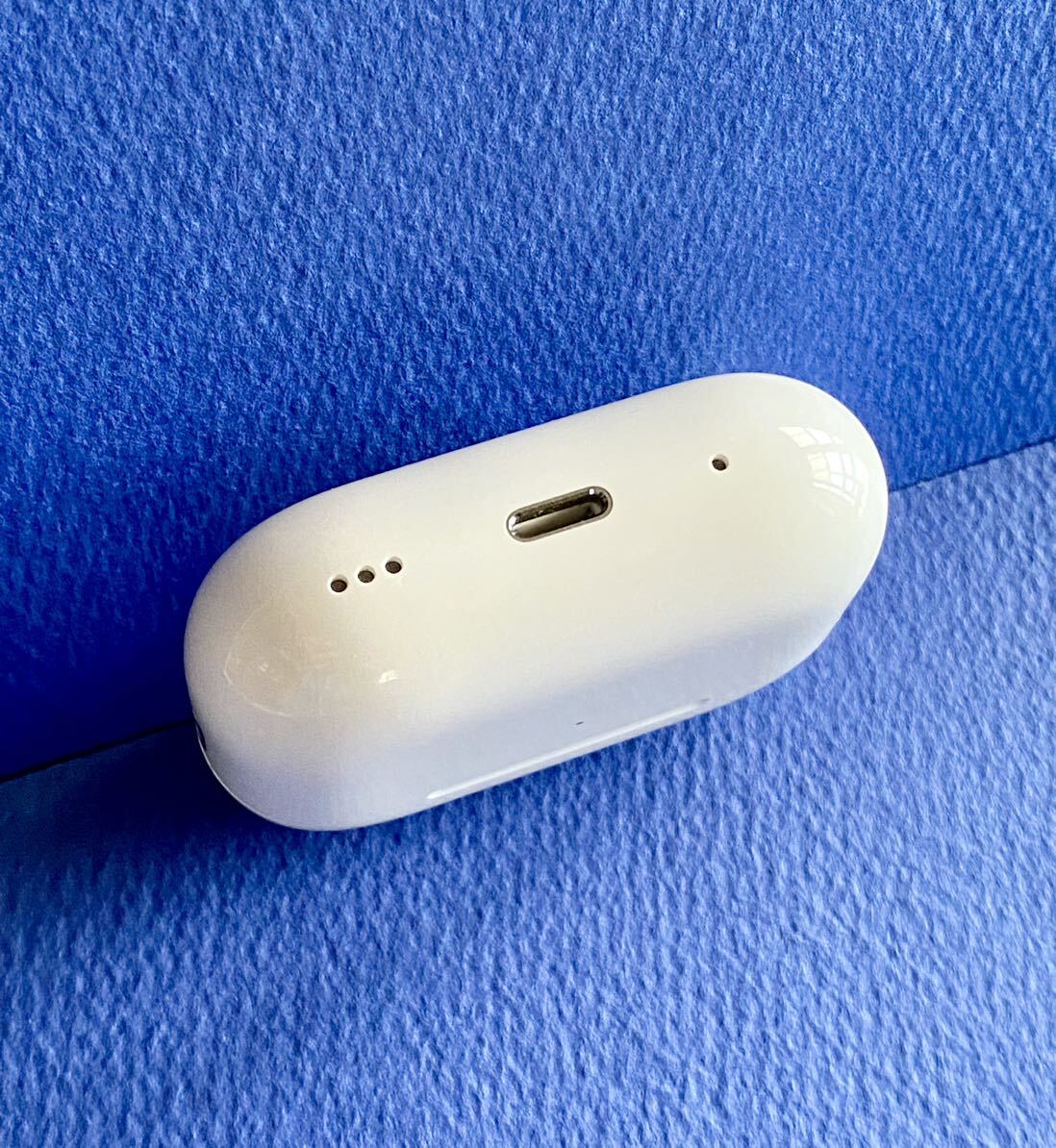 動作確認済み ☆ Apple AirPods Pro エアポッズプロ 第2世代 A2700 ☆ 充電ケースのみ_画像6