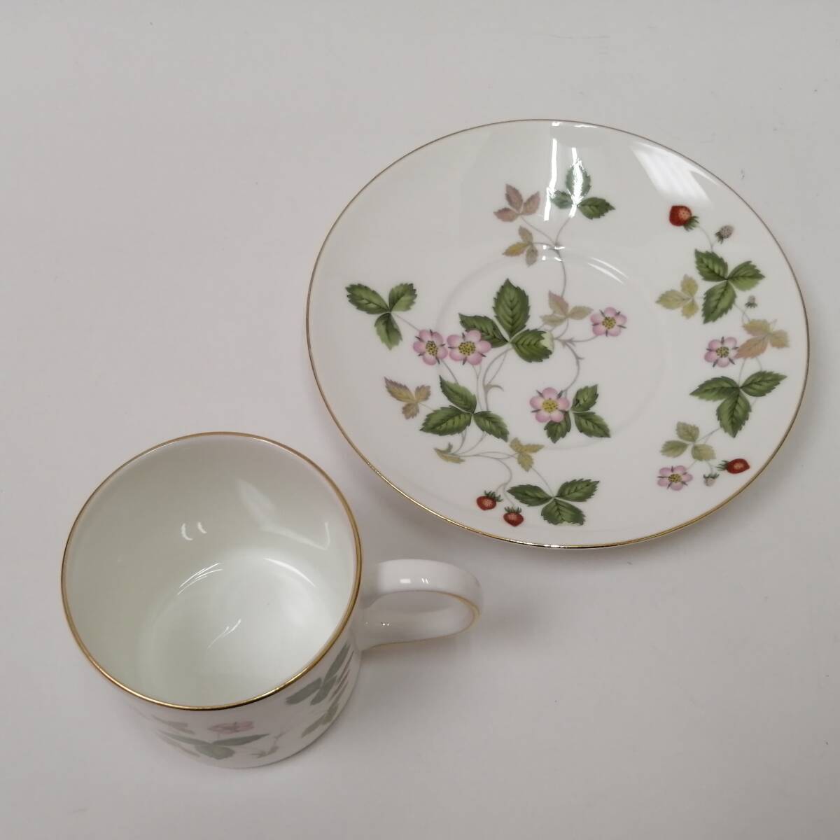 ●24051713　WEDGWOOD/ウェッジウッド　ワイルドストロベリー　カップ＆ソーサー　1客　C/S　コーヒーカップ　洋食器_画像4