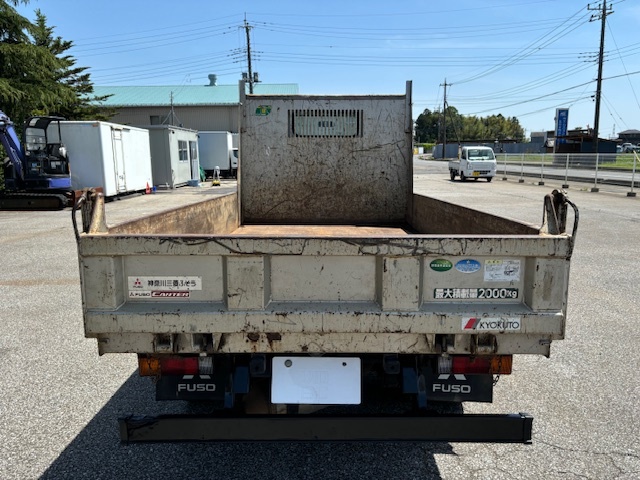 【車検付き】　キャンター ダンプ　5速MT 積載2トン　準中型免許対応　4ナンバー 　茨城県猿島郡境町より_画像6