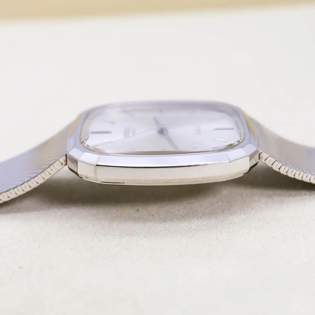 ◆希少 稼働 SEIKO Dolce 腕時計 薄型 メンズ 新品電池 外箱 o