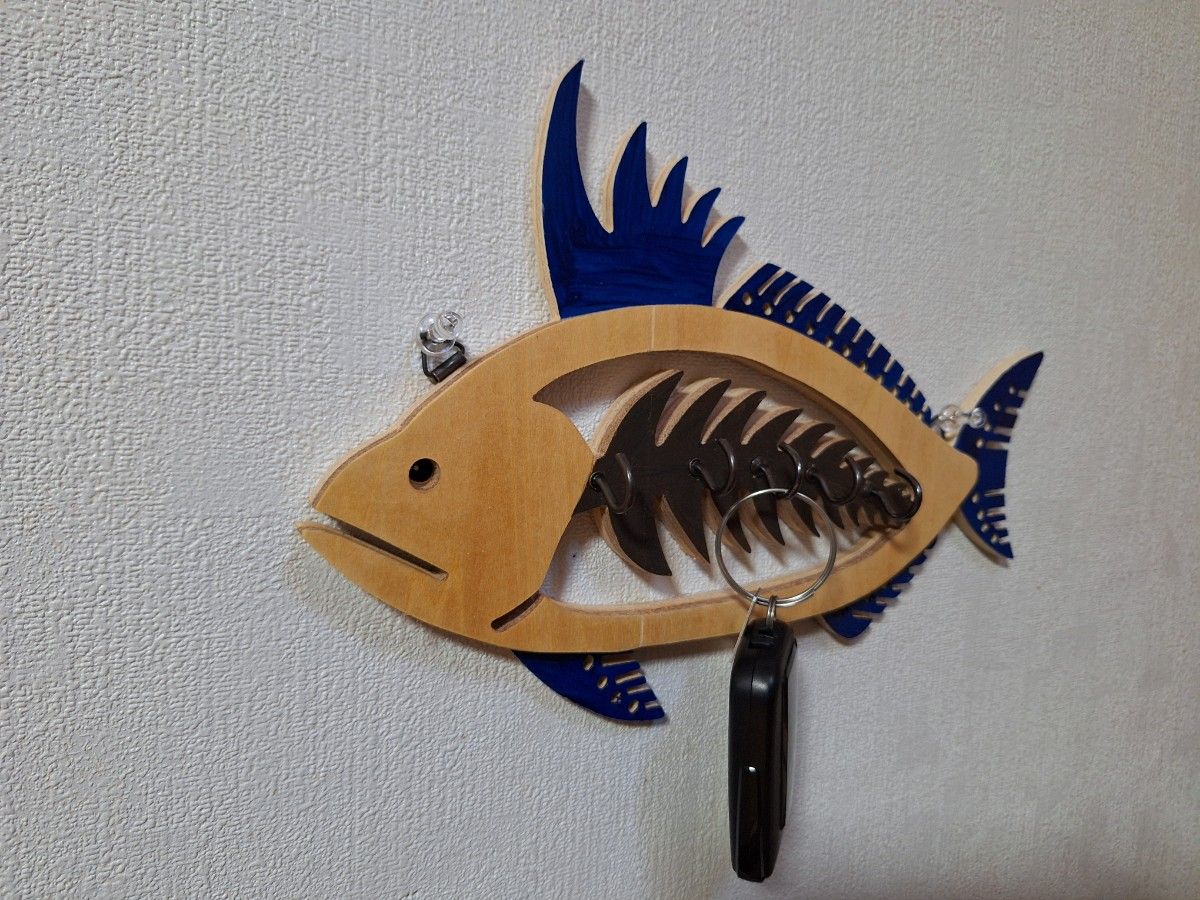 青い魚の骨壁掛けキーフック(木工アート)