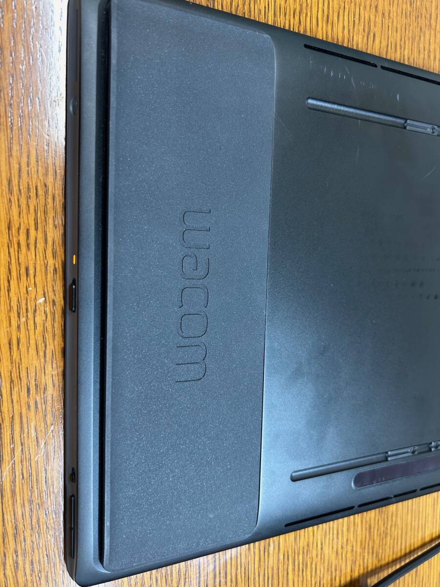 WACOM タブレット Mobile Studio Pro DTH-W1320 　　ジャンク_画像4