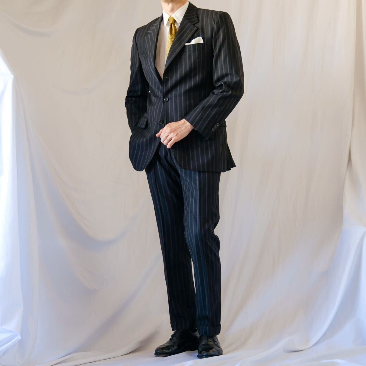 YVESSAINTLAURENT サンローランスーツ 日本に2着希少商品 YVESSAINTLAURENT サンローランスーツ 日本に2着希少商品