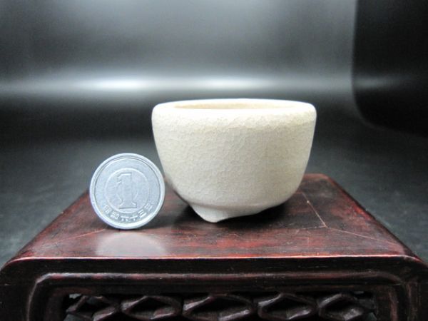 k14/ one . work (. image one .) white .. sand . cut . ornament legs circle 47x47 small goods pot 