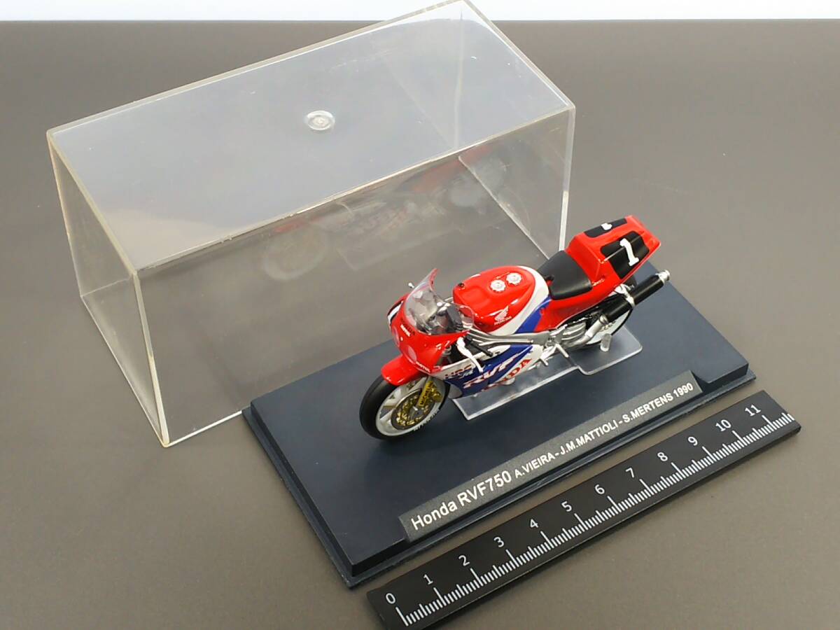 1/24 チャンピオンバイク #55 HONDA RVF750 A.VIEIRA-J.M.MATTIOLI-S.MERTENS (1990) 耐久レース仕様 ホンダ 開封済 送料410円の画像3