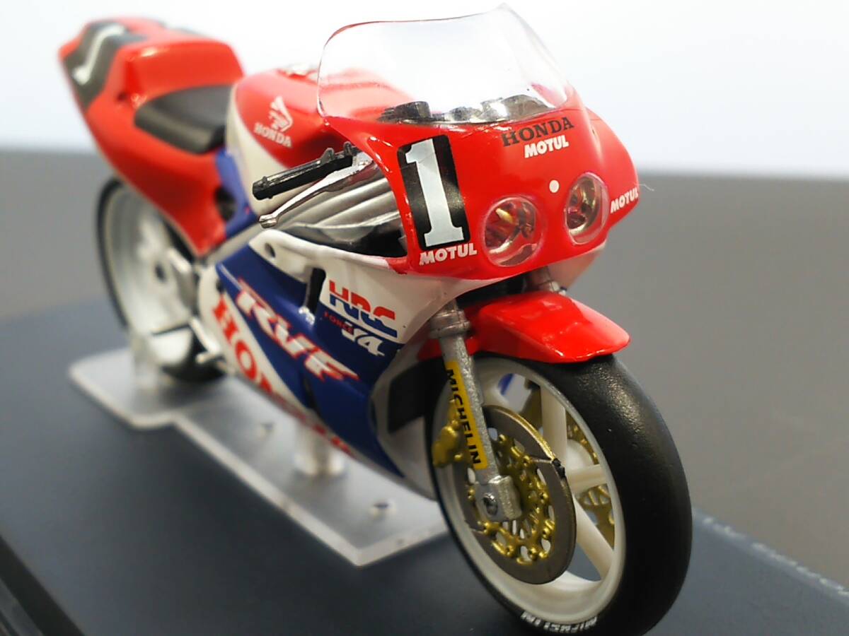 1/24 チャンピオンバイク #55 HONDA RVF750 A.VIEIRA-J.M.MATTIOLI-S.MERTENS (1990) 耐久レース仕様 ホンダ 開封済 送料410円の画像6