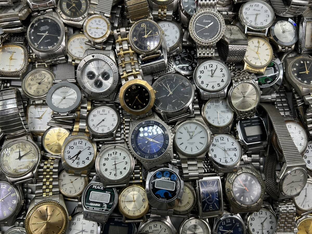 動作未確認品 ジャンク ステンレス 金属系 腕時計 300本以上 Burberry/Jean Paul Gaultier/SEIKO/CITIZEN/CASIO ブランド まとめ売り 大量の画像5