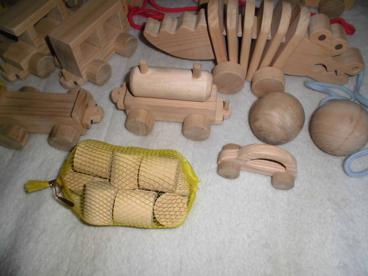 24H999 wooden toy wooden toy together car *wani* dog * elephant **** etc. junk 