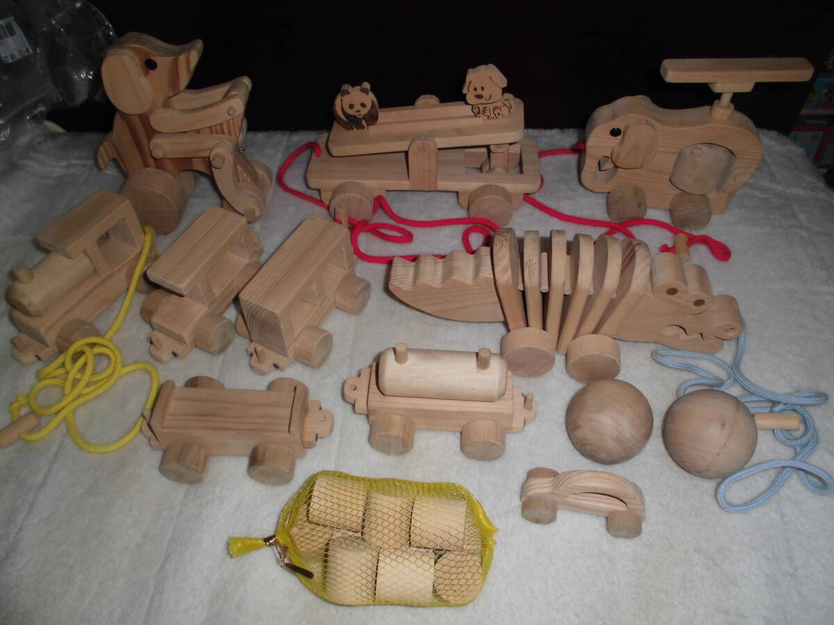 24H999 wooden toy wooden toy together car *wani* dog * elephant **** etc. junk 