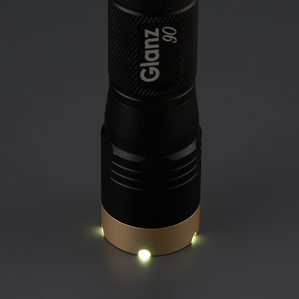 C74 YAZAWA 箱売10点 Glanzシリーズ IPX4防水 照射範囲 点灯モード切替 ポケットサイズ LED アルミズームライト 90lｍ 電池別売 Y06GA01BK_画像9