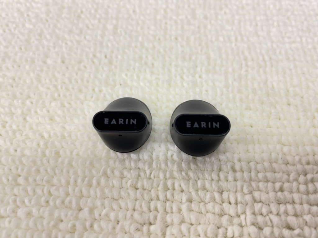 C131 美品中古 動作確認済 EARIN A-3 シルバー Bluetooth 対応 高音質 14.3mmのハイエンドスピーカー採用 完全ワイヤレス イヤホン_画像4