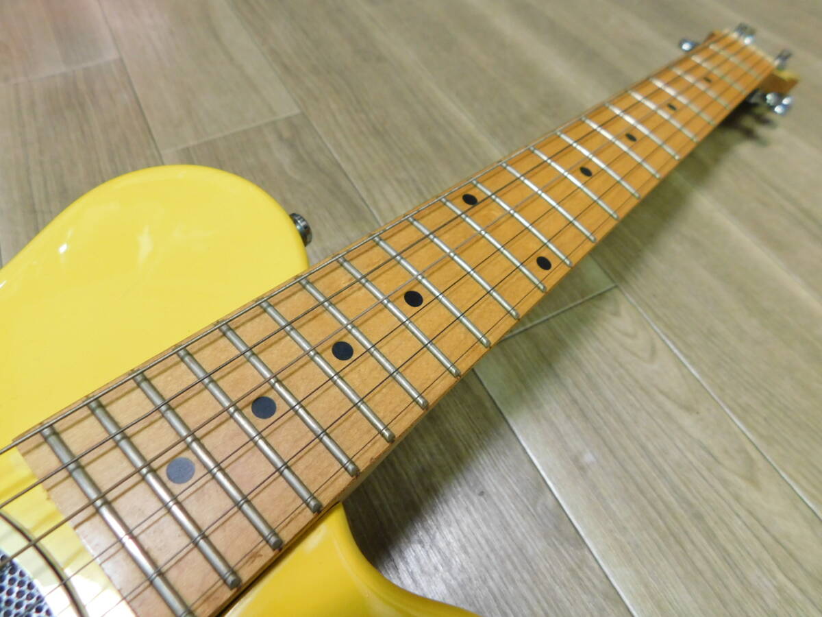 【アンプ内蔵ミニギター】Pignose ピッグノーズ イエロー 黄色 専用ギグケース付属 ZO-3/F611_画像6