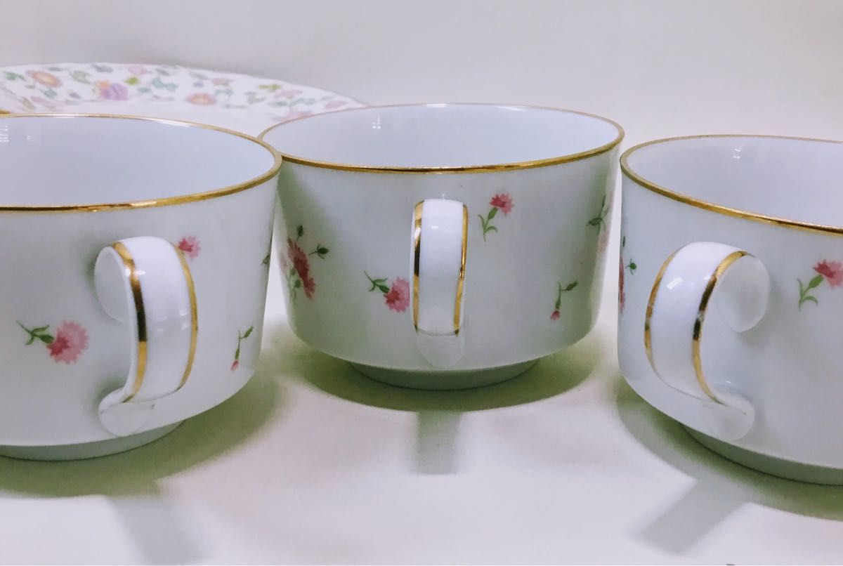 ノリタケ コーヒーカップ ティーカップ(カーネーション柄 ノリタケ コーヒーカップ ティーカップ(カーネーション柄